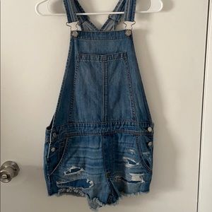 Short overalls